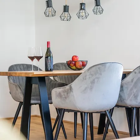 Dorfplatzl Loft Hohentauern