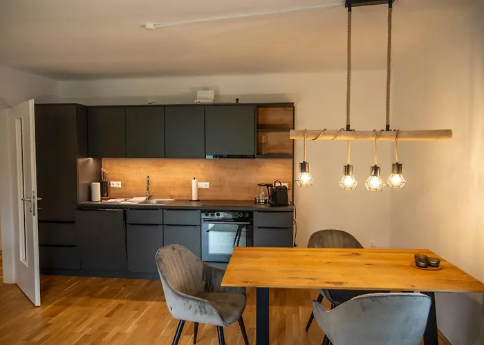 Dorfplatzl Loft Apartament Hohentauern