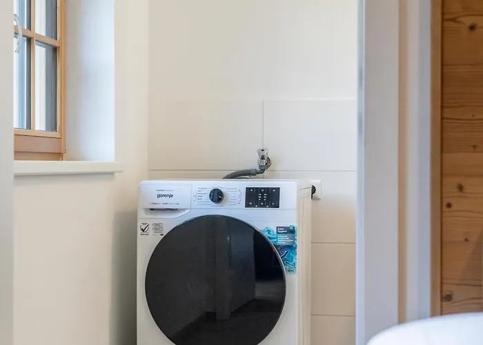 Dorfplatzl Loft * הוהנטאורן